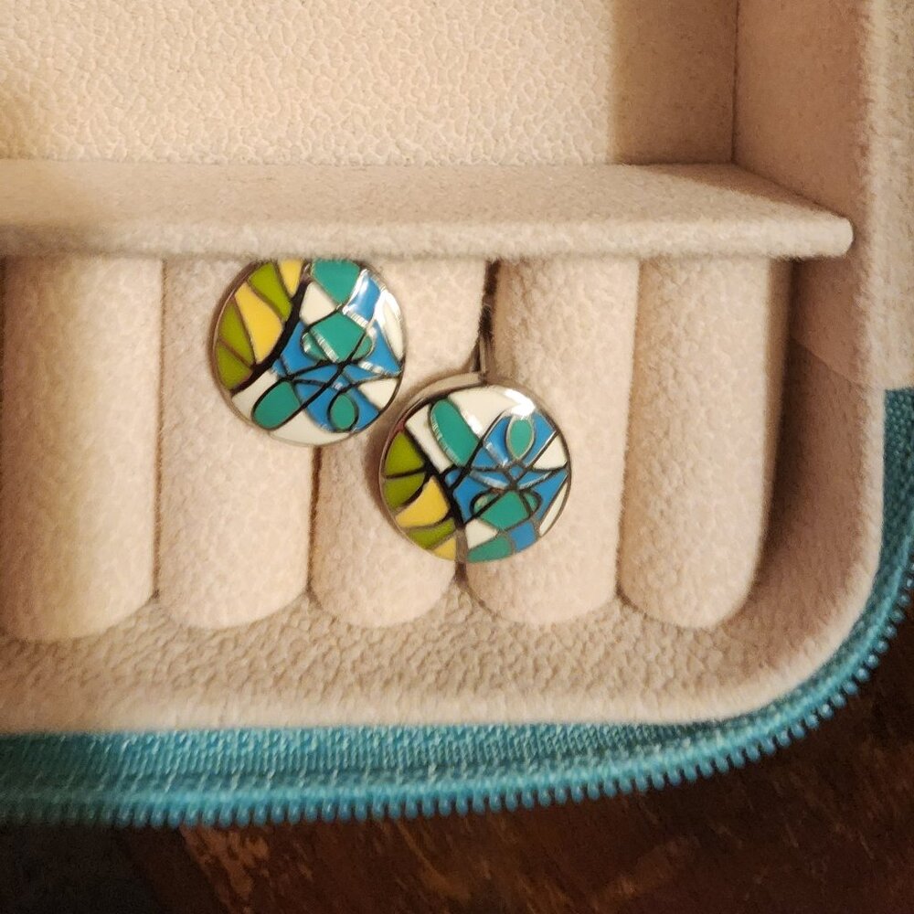Earings
